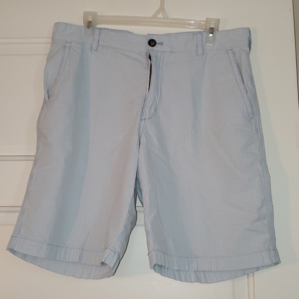 Izod Men's shorts